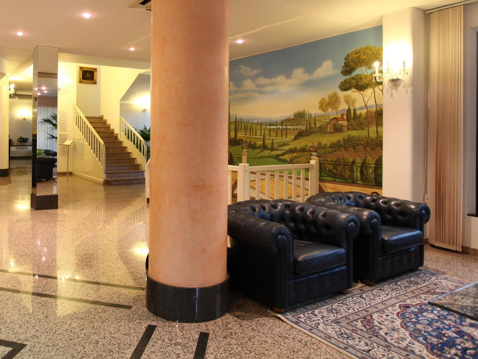 Hotel Aggravi Chianciano Terme Buitenkant foto