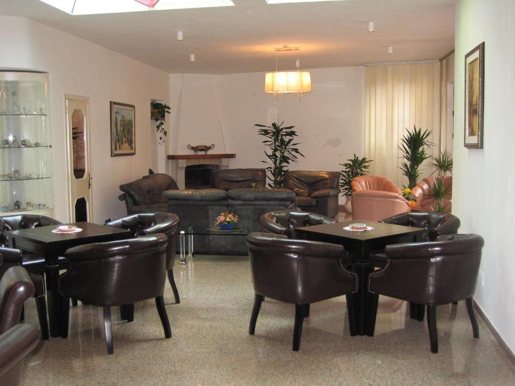 Hotel Aggravi Chianciano Terme Buitenkant foto