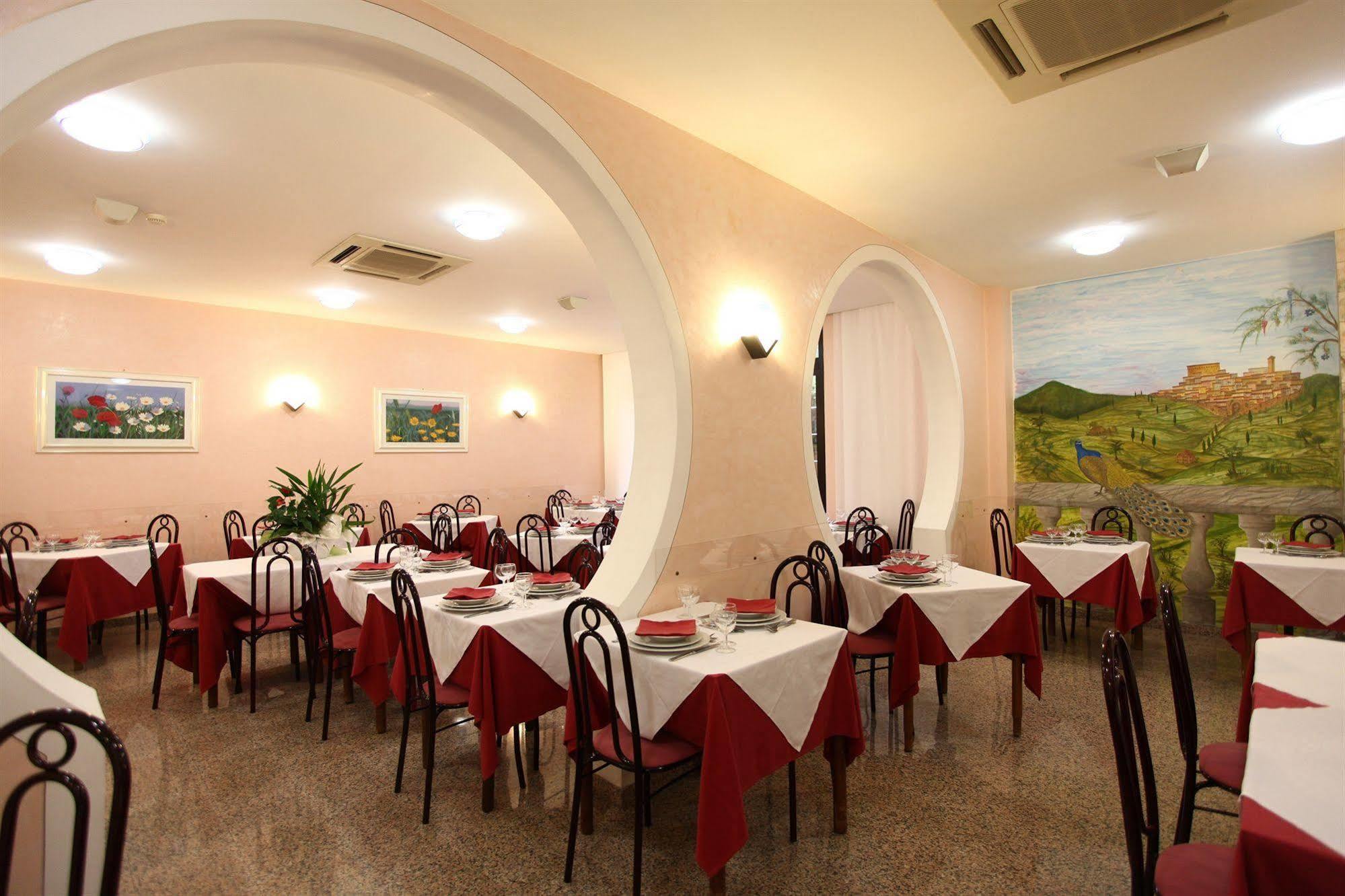 Hotel Aggravi Chianciano Terme Buitenkant foto
